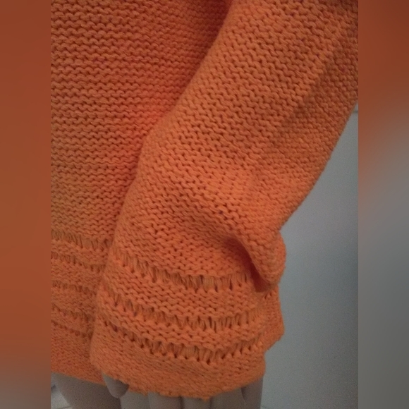BEAUTIFUL KNIT SWEATER BY CRAZY HORSE COLLECTION ORANGE SZ. MED PERFECT COND - Picture 3 of 6